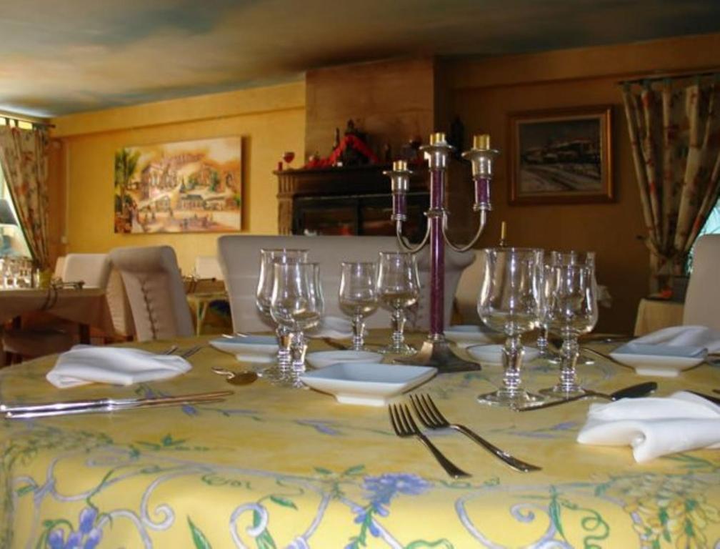 Auberge De Marville ภายนอก รูปภาพ