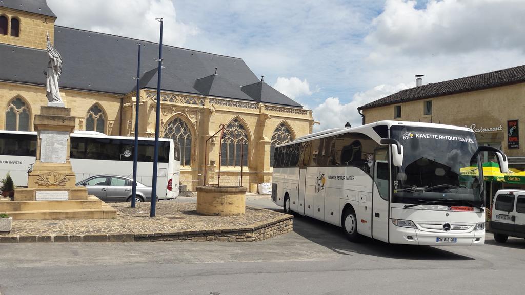 Auberge De Marville ภายนอก รูปภาพ